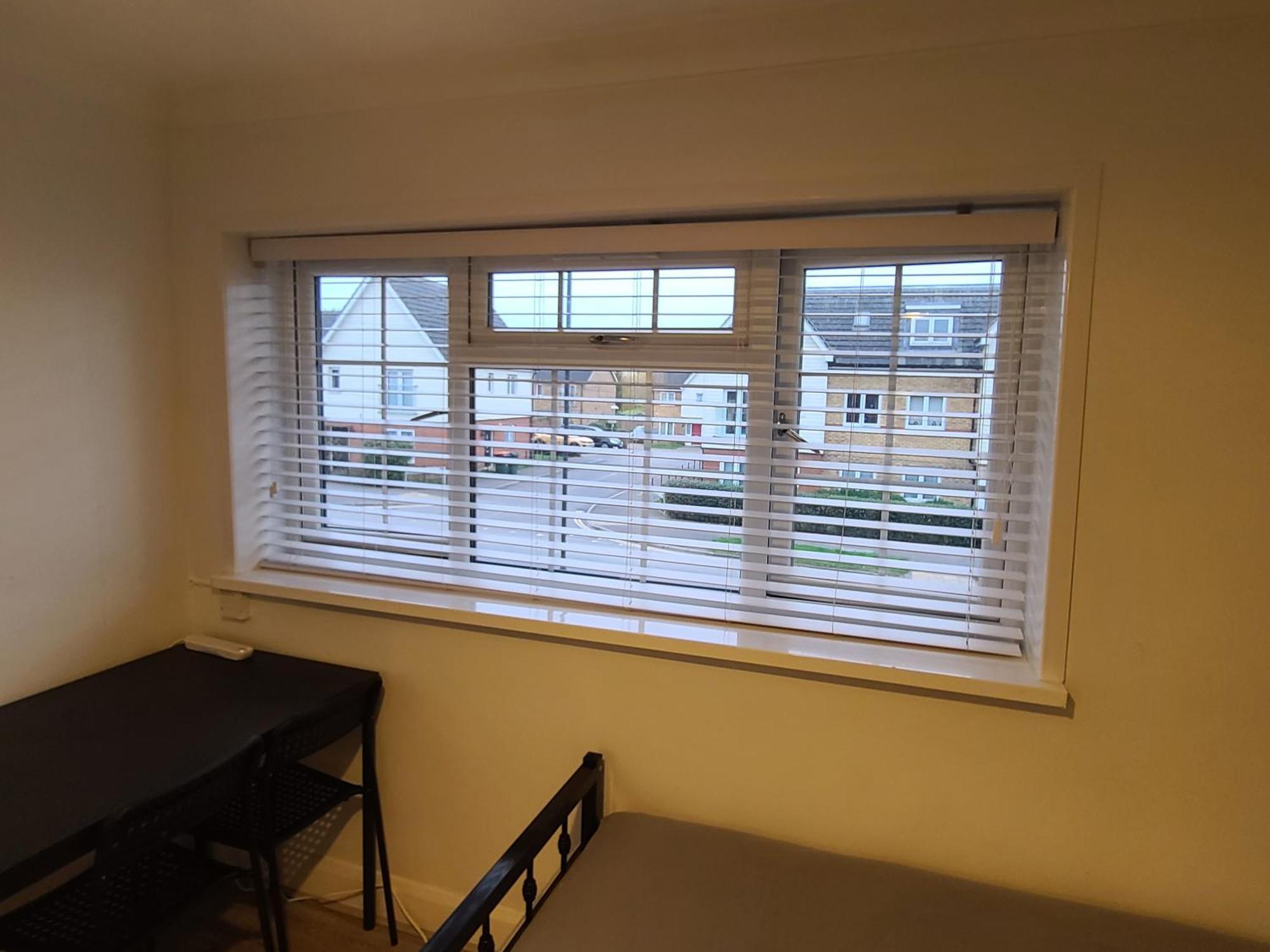 Homestay Quick Stop-gatwick Stay, Triple Ifield