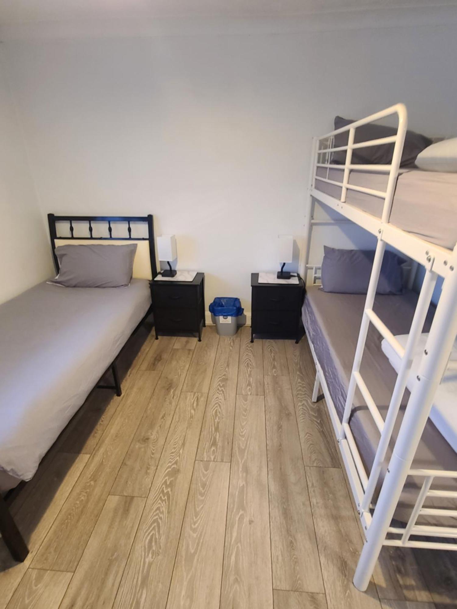 Quick Stop-gatwick Stay, Triple Homestay Ifield